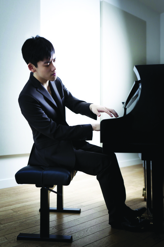 OM inaugura temporada com pianista Zhang Haochen