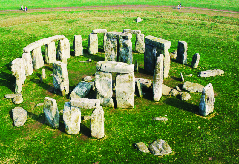 Pedras gigantes superam Stonehenge e podem ser descoberta sem precedentes