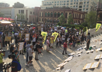 Manifestação | Mais de 700 saem à rua para pedir habitação pública