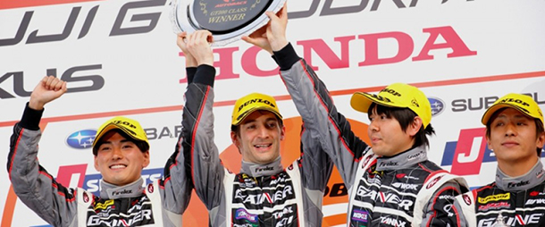 Automobilismo | André Couto sagra-se campeão de GT300 no Japão