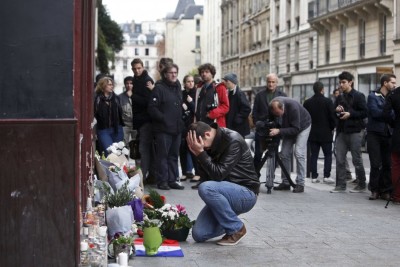 Em França choram-se mais de uma centena de mortos 