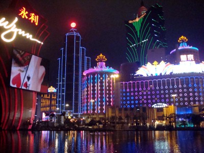 macau-at-night1