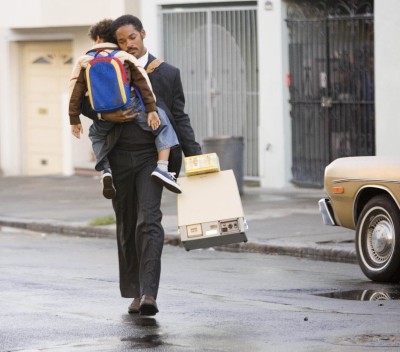 still-of-will-smith-and-jaden-smith-in-the-pursuit-of-happyness-large-picture