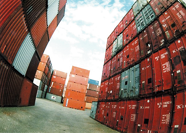 Importações sobem 14,7% e exportações 11,2% em Julho