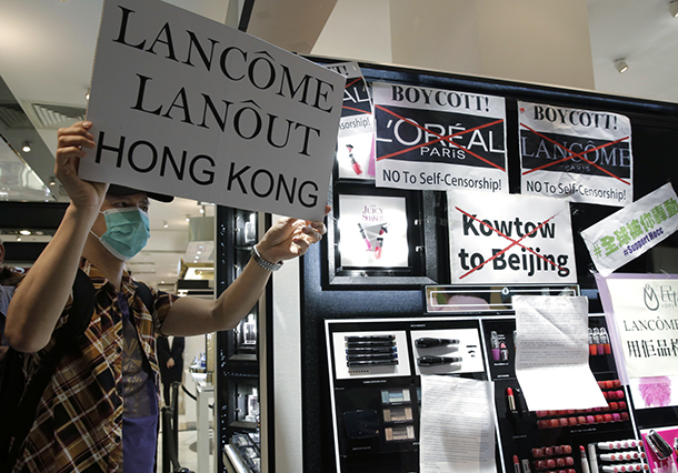 Hong Kong | Lancôme reabre lojas após protestos