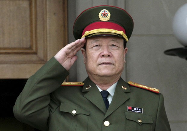 General do Exército chinês condenado a prisão perpétua
