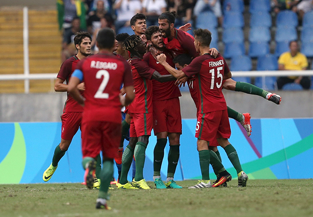 Portugal nos quartos em futebol, Espanha, Kuwait e Cazaquistão recebem ouro