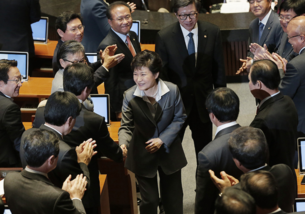 Coreia do Sul | Presos dois ex-assessores da Presidente