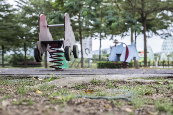 Parques infantis | Estado de degradação de alguns equipamentos preocupa pais
