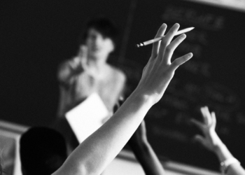 Ensino | Governo estabelece código de conduta para docentes