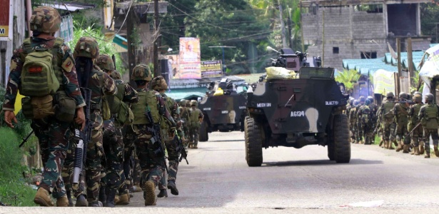 Filipinas | Pelo menos 174 mortos em combates entre extremistas e exército