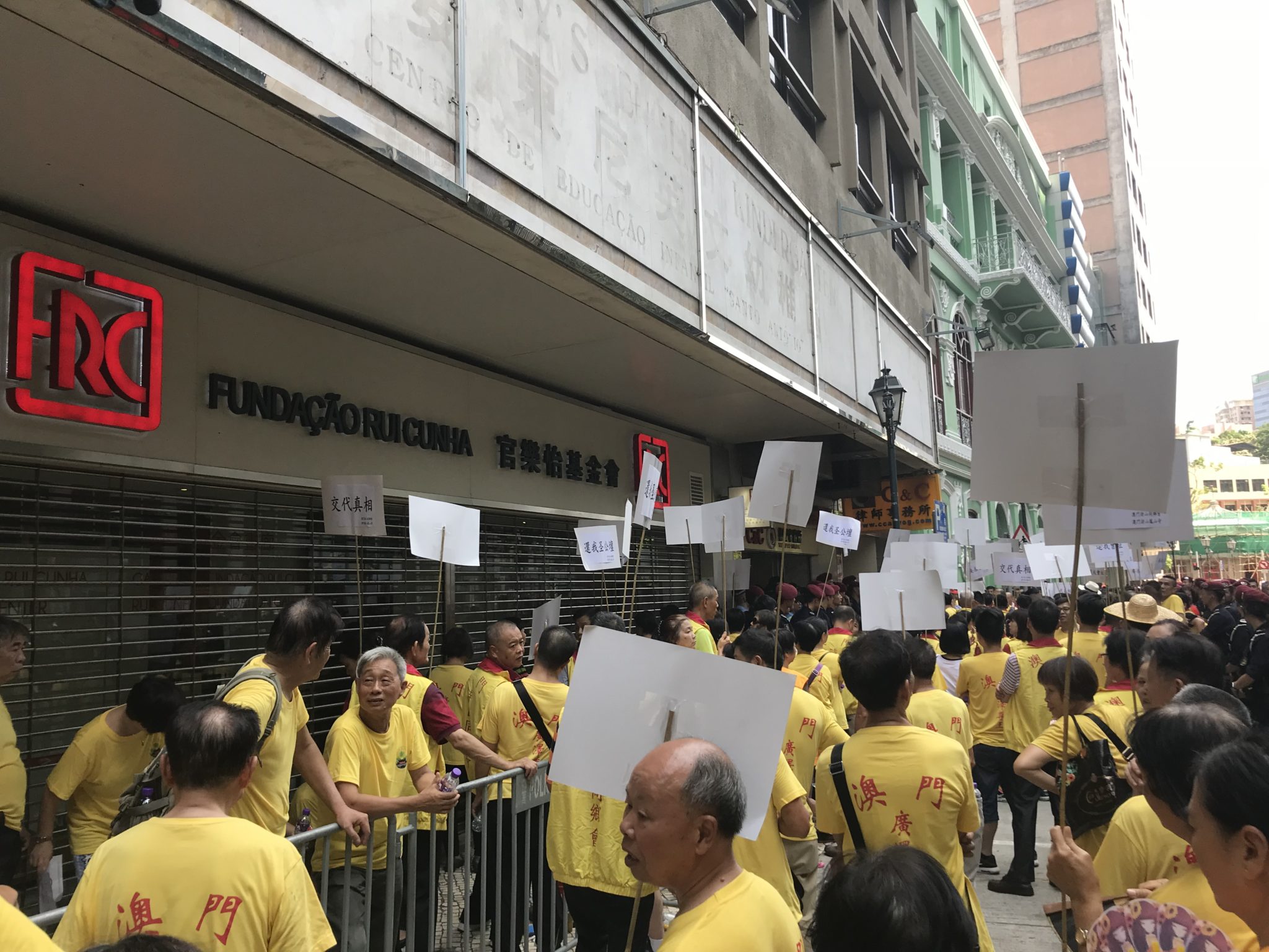 Protesto | Associação pede explicações à C&C Advogados