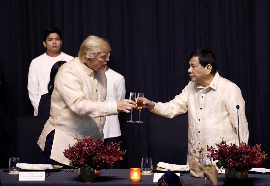 Trump evita falar nas Filipinas sobre campanha anti-drogas