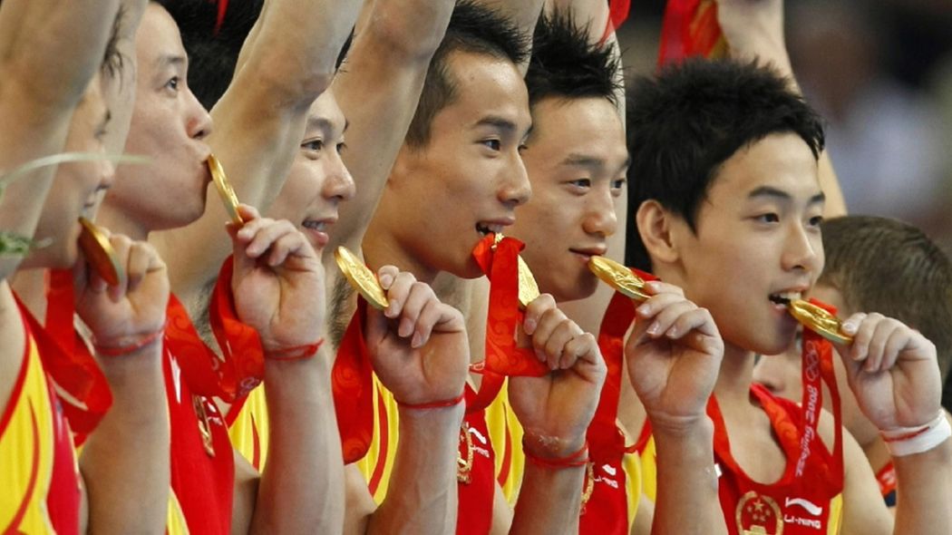 Sete Medalhados Olímpicos Chineses visitam Macau