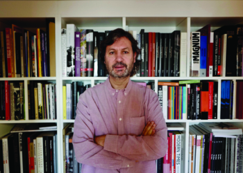 João Miguel Barros, fotógrafo, sobre a sua exposição no Museu Berardo: “Para ser vista como quem lê um livro”