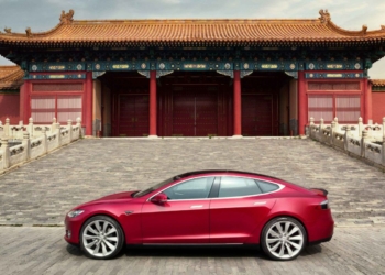Energia | Tesla expande rede de recarga para carros eléctricos
