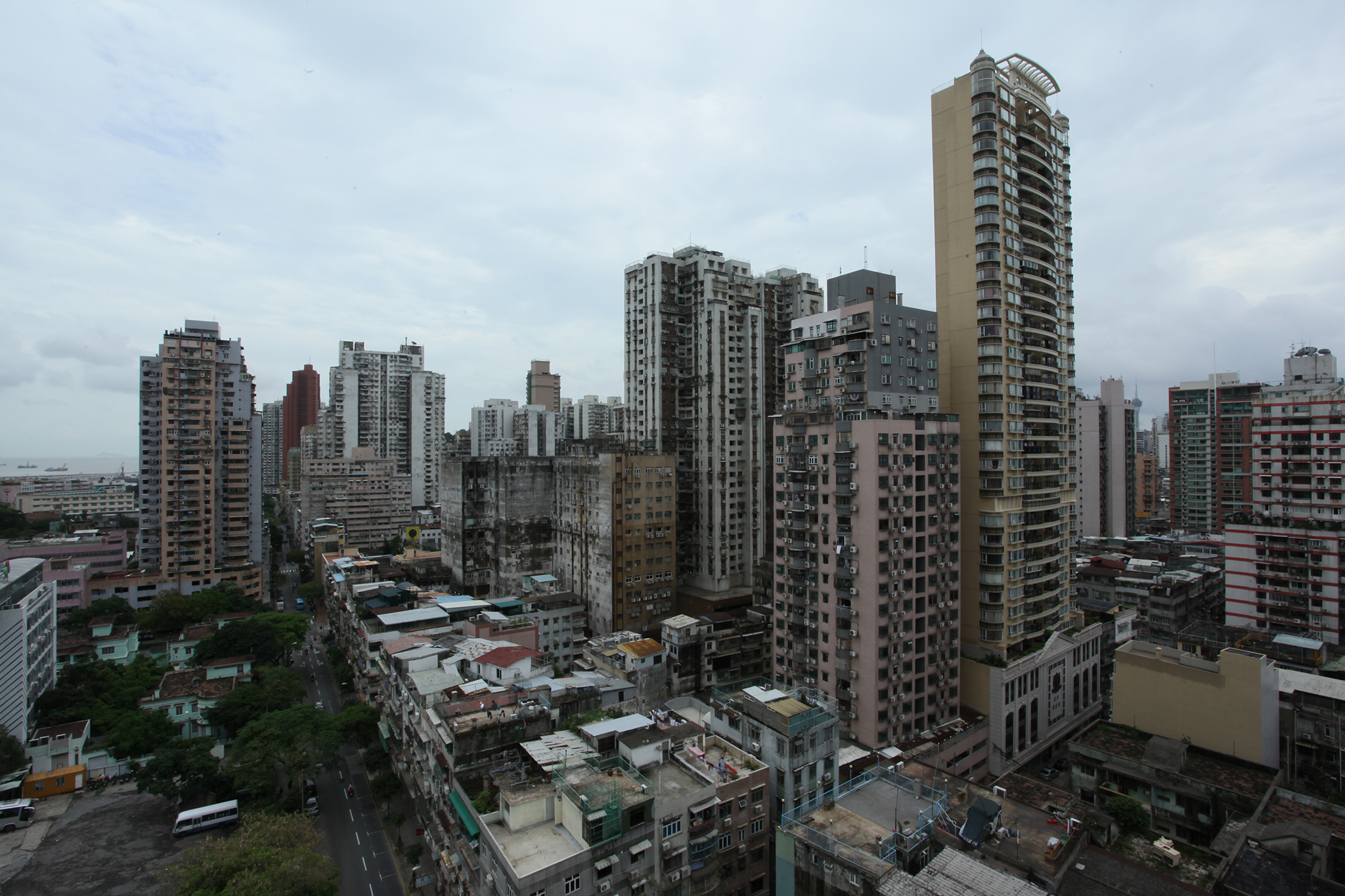 Habitação | Chan Tak Seng quer responsabilização de construtoras
