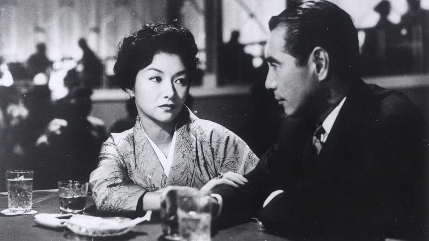 “Quando uma mulher sobe as escadas” – para nada -, de Mikio Naruse