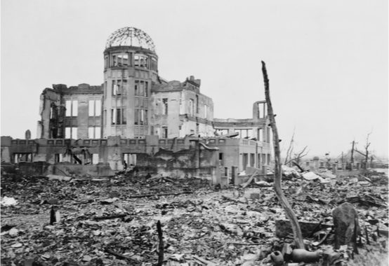 Japão pede fim de armas nucleares no 73.º aniversário de Hiroshima