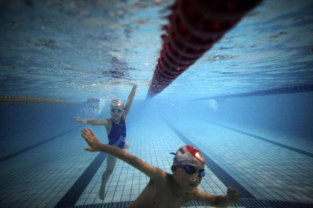 Hidroginástica | Fim das aulas na piscina do Centro de Lin Fong causa polémica