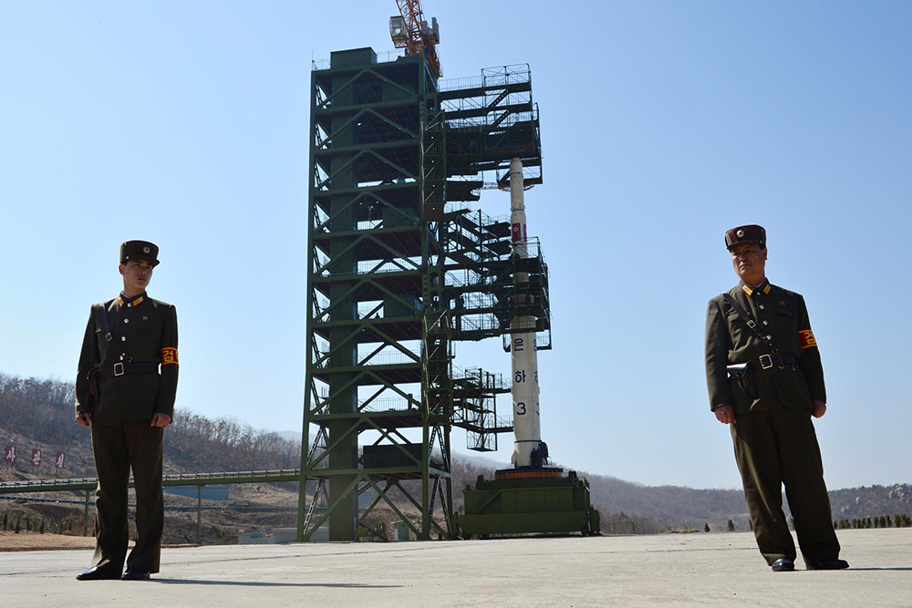 Nuclear | Pyongyang aparenta reconstruir centro de lançamento de mísseis