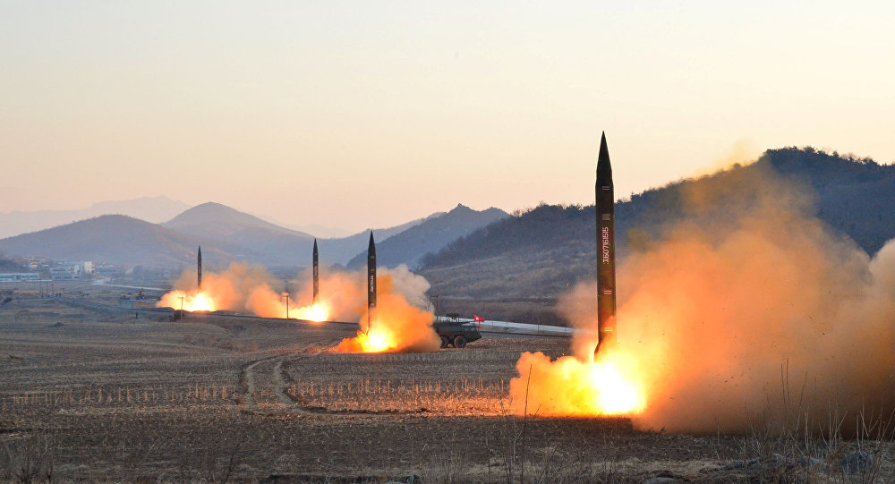 Coreia do Norte | Seul atenta a actividade em base de mísseis