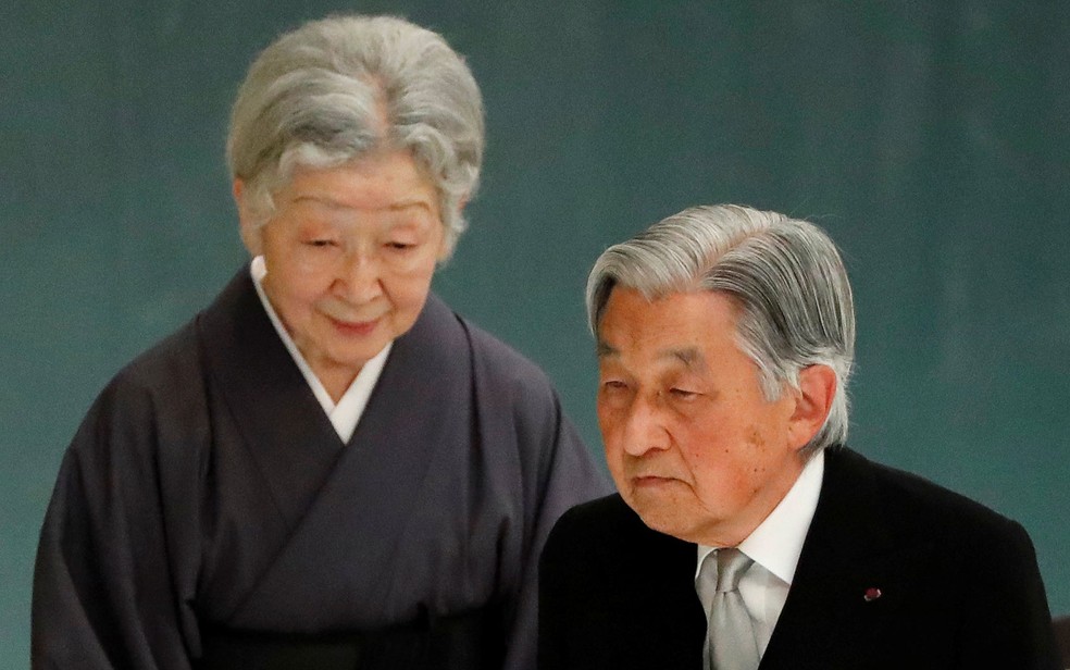 Imperador Akihito abdica e deseja “paz e felicidade” para o Japão e o mundo