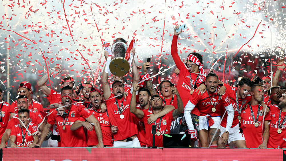 Benfica | Adeptos apontam Bruno Lage como grande obreiro do título