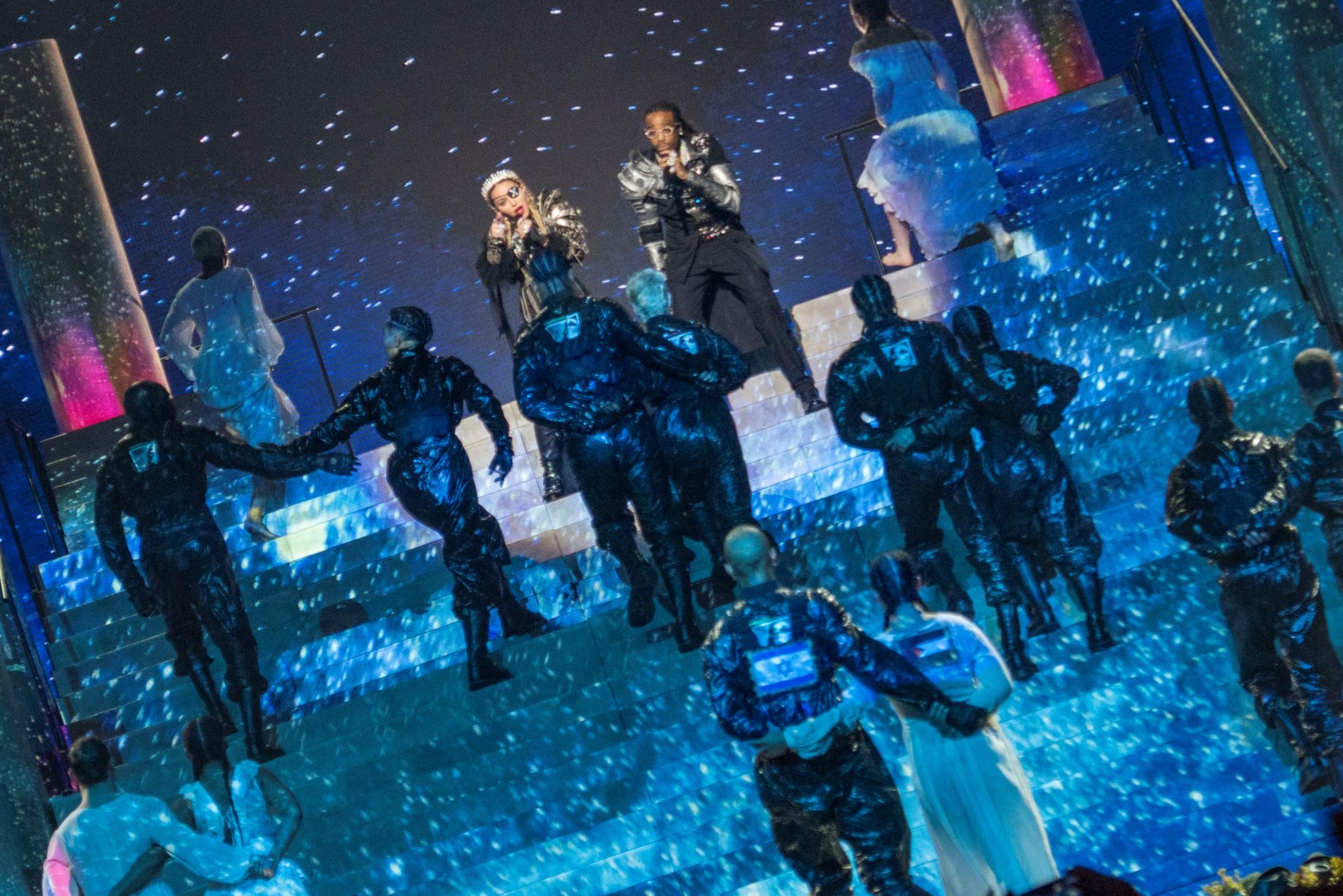 Organização da Eurovisão apanhada de surpresa com bandeiras em atuação de Madonna