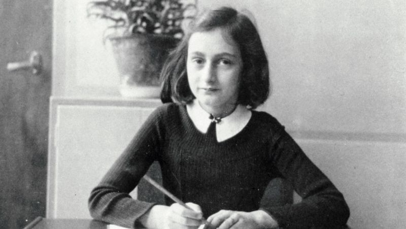 Versão original e completa do “Diário de Anne Frank” publicada pela primeira vez
