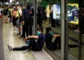 Greve em Hong Kong | Cancelados mais de 200 voos no aeroporto