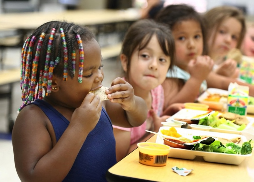 UNICEF | Um em cada três menores de 5 anos é desnutrido ou tem excesso de peso