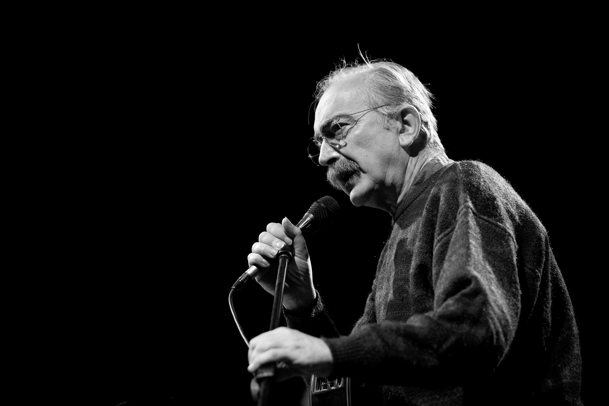 Músico português José Mário Branco morreu ontem aos 77 anos 