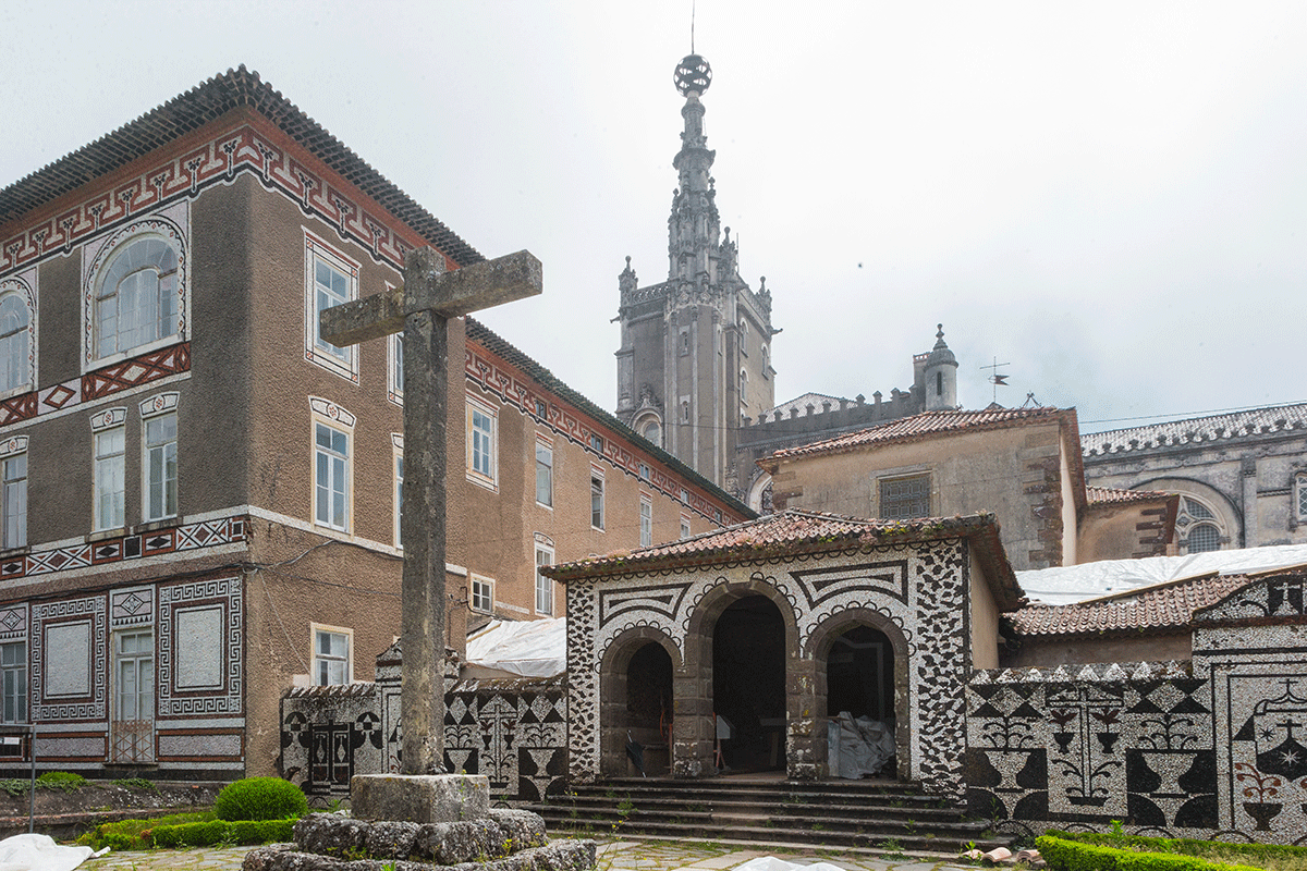 Convento de Santa Cruz e Capelas dos Passos da Via-Sacra reabrem ao público