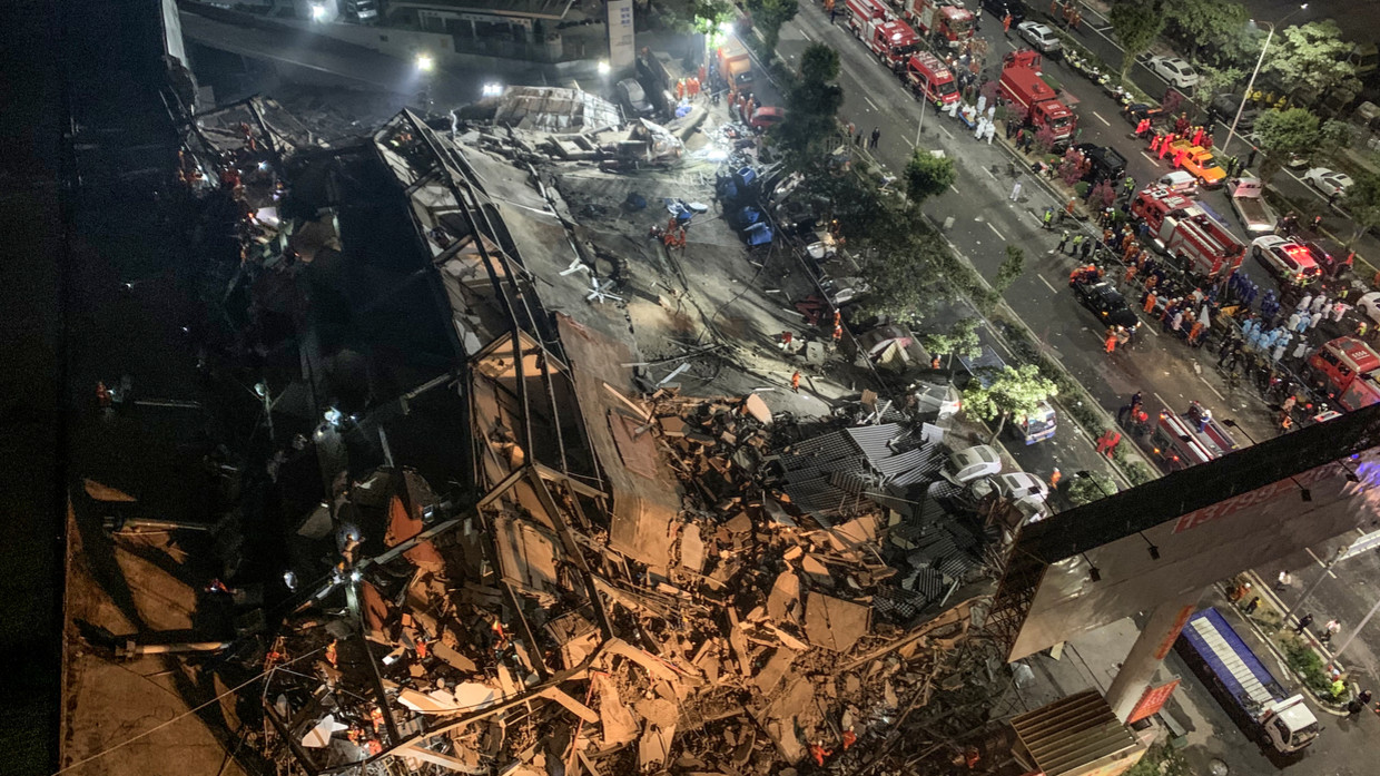 Covid-19 | Pelo menos quatro mortos no hotel que ruiu na China que albergava pessoas em quarentena
