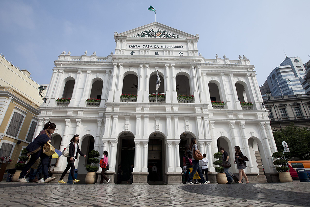 Santa Casa da Misericórdia de Macau envia um milhão de máscaras para Portugal