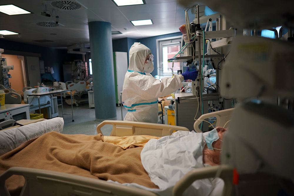 Covid-19 | Concedida alta hospitalar a dois doentes recuperados 