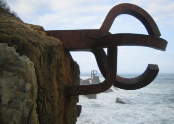 Entre o acaso e o bem