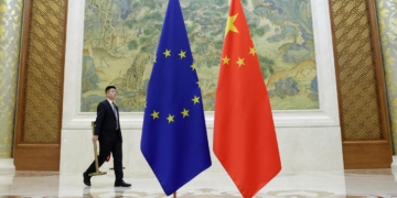 Cimeira | União Europeia e China procuram aliviar tensões e debater acordo de protecção