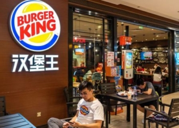 Operadora de restaurantes Burger King na China multada devido a ingredientes fora do prazo