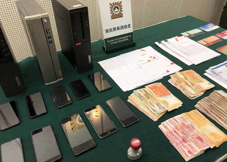 PJ | Nove detidos por suspeitas de burla e falsificação de documentos