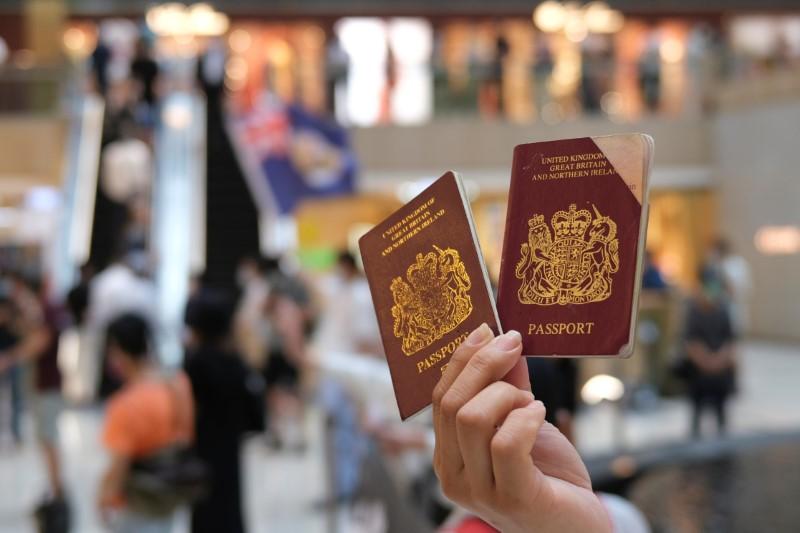 China deixa de reconhecer passaportes britânicos especiais emitidos em Hong Kong