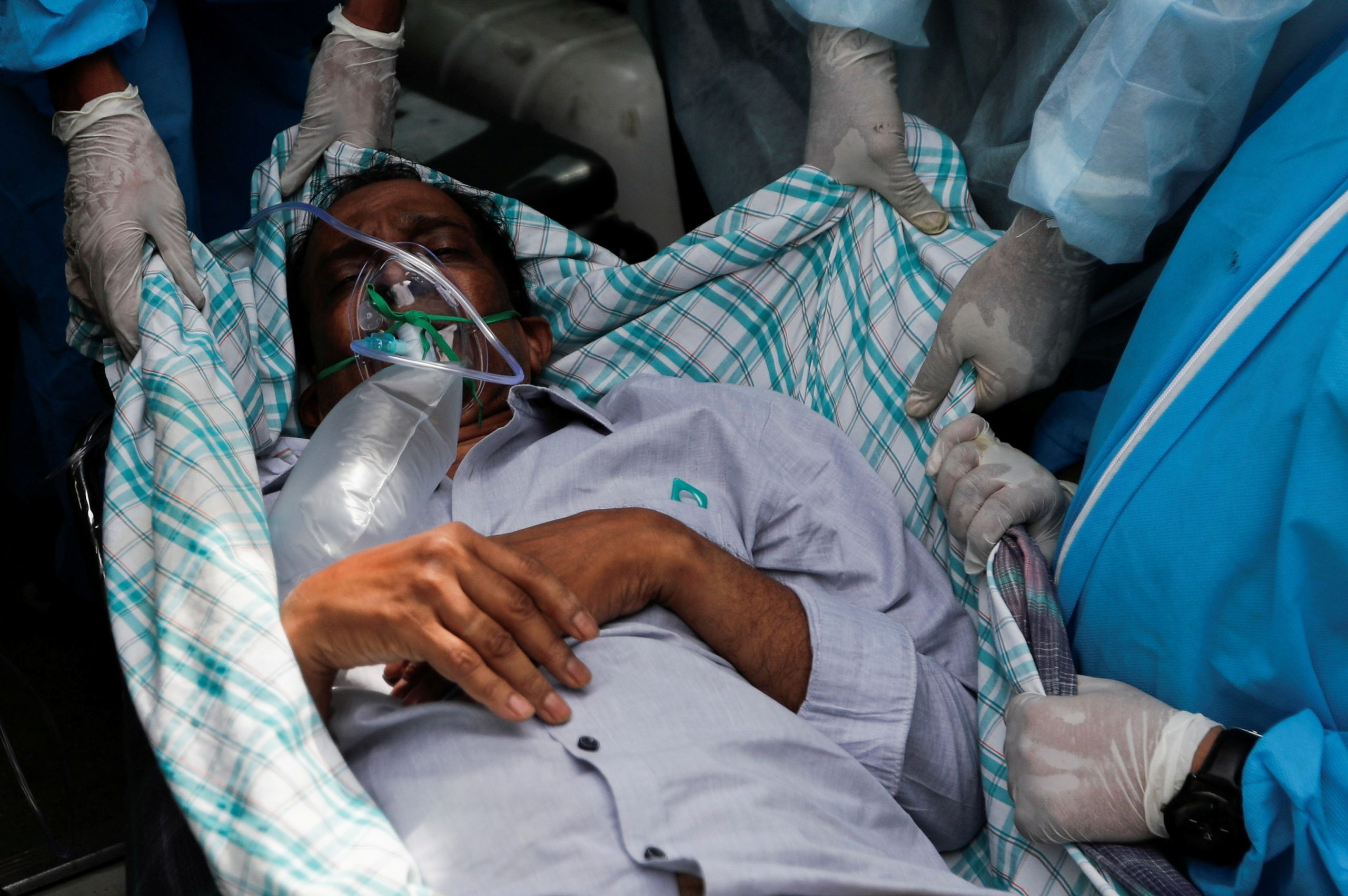 Covid-19 | Índia é o terceiro país a ultrapassar 300.000 mortes