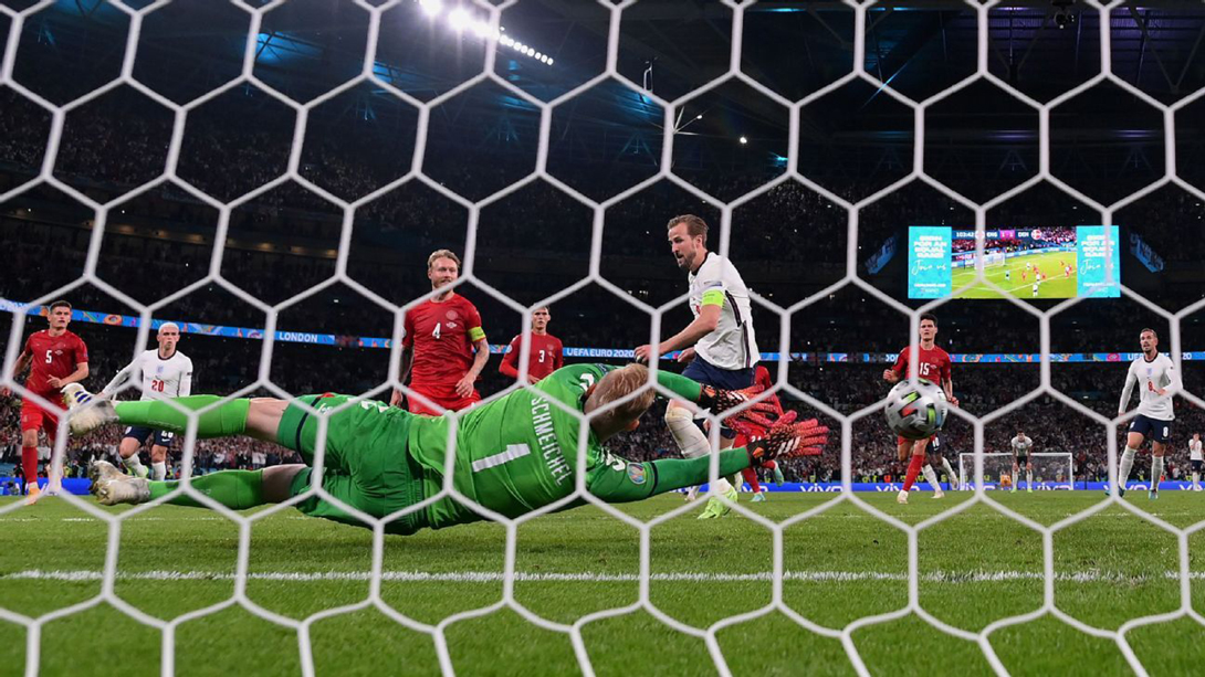 Portugal vence e cola-se à Finlândia na corrida ao Euro 2021 feminino