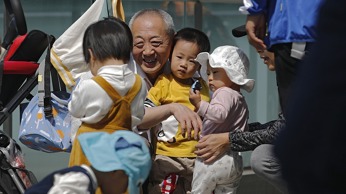 China | Anunciadas novas medidas para estimular natalidade