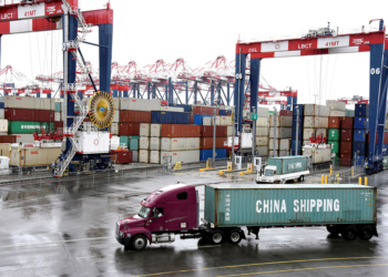 Comércio externo na China voltou a aumentar em Agosto