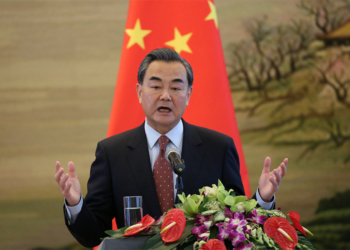 China pede à Rússia, Irão e Paquistão trabalho conjunto no Afeganistão