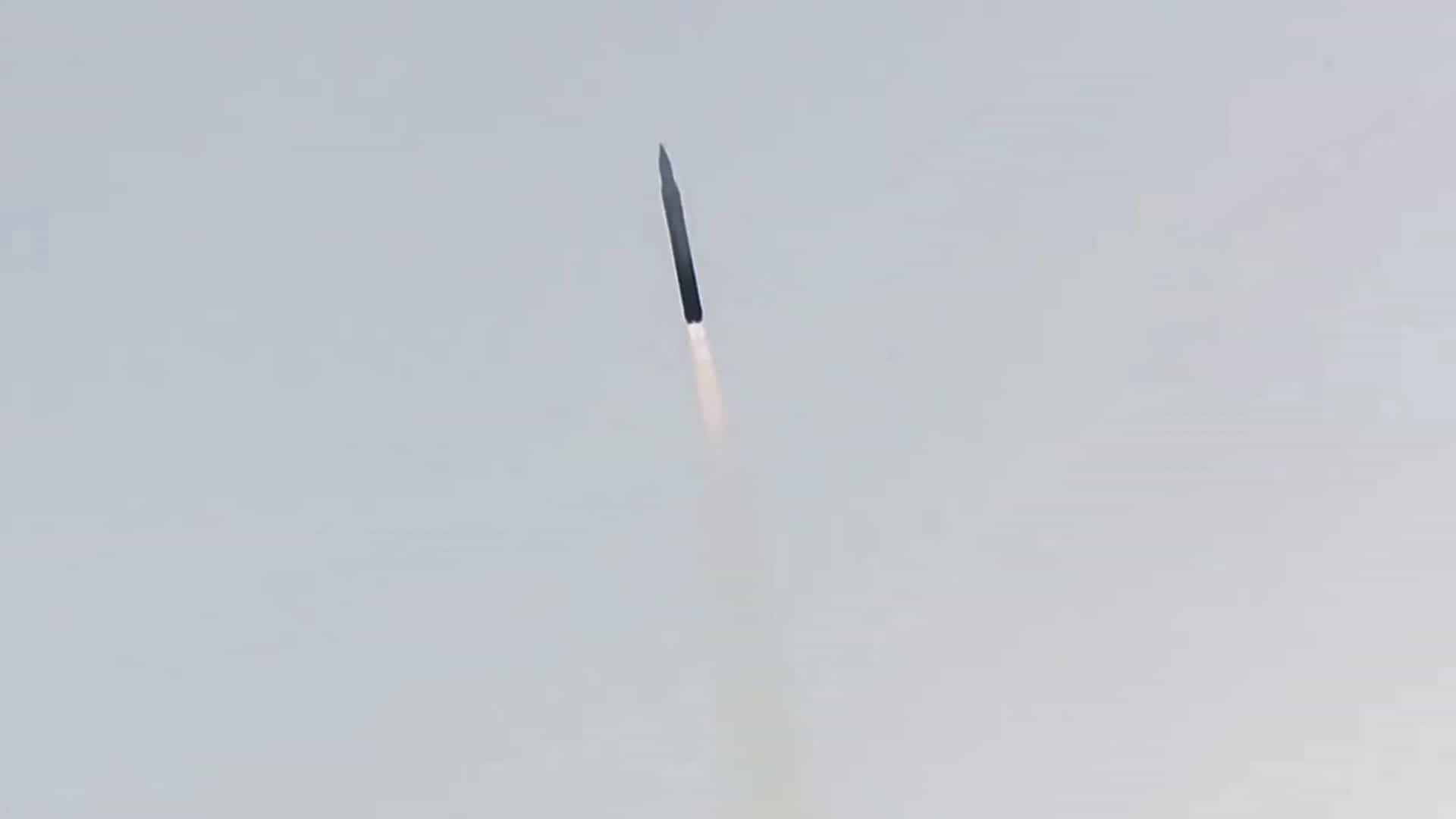 EUA e Coreia do Sul disparam oito mísseis balísticos em resposta a Pyongyang
