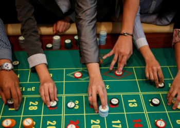 Lei do jogo | Au Kam San preocupado com subsistência de casinos-satélite 