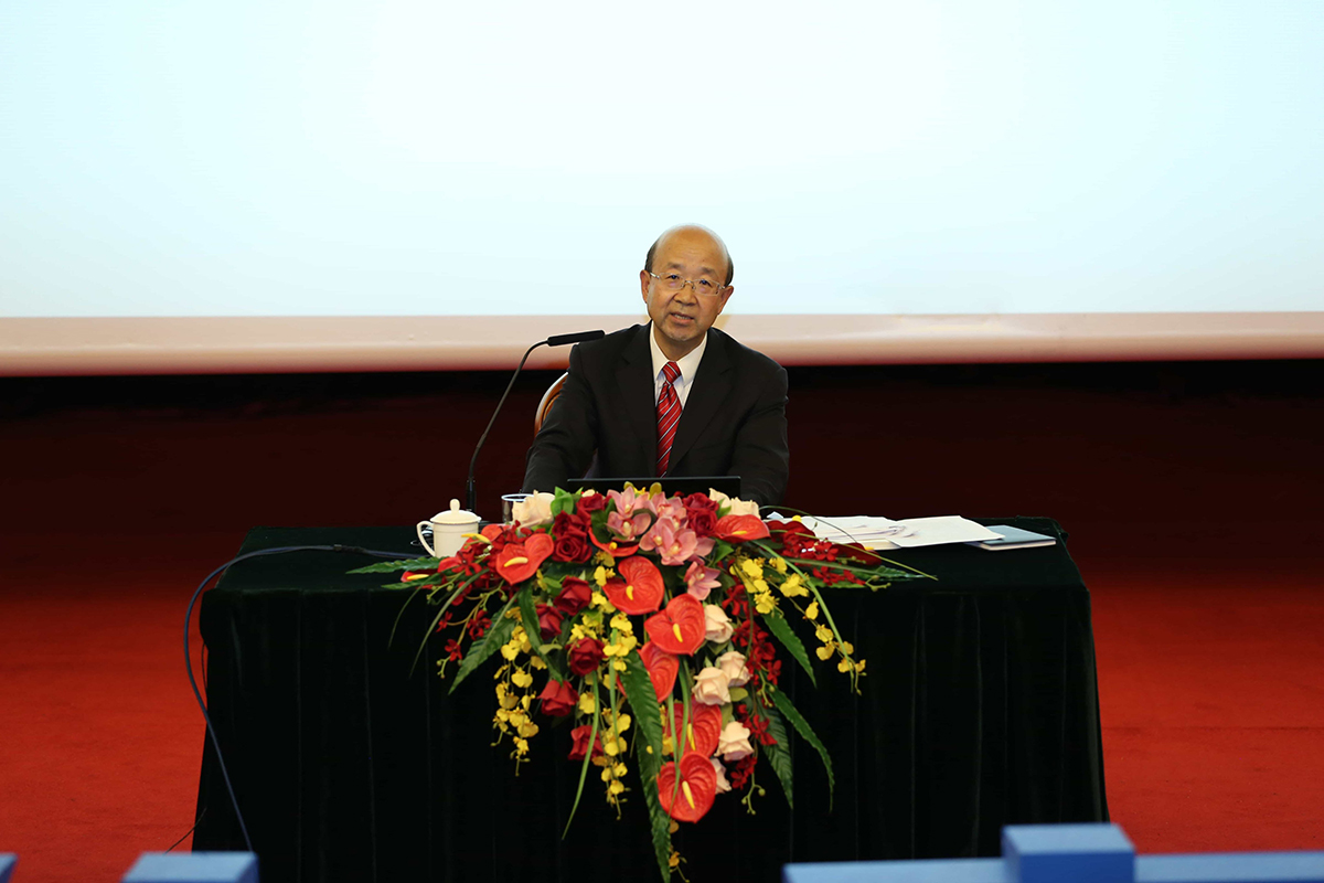 Educação | Liu Xianfa transmite diplomacia de Xi a docentes locais